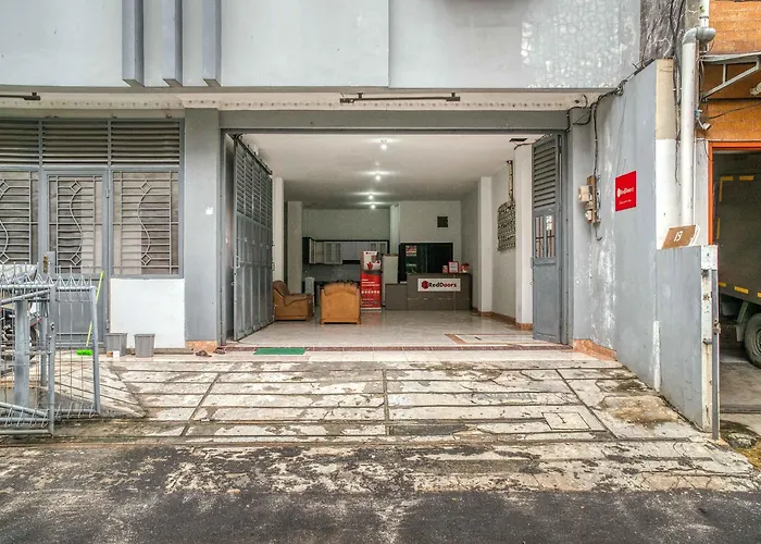 Reddoorz Near Duta Merlin Jakarta